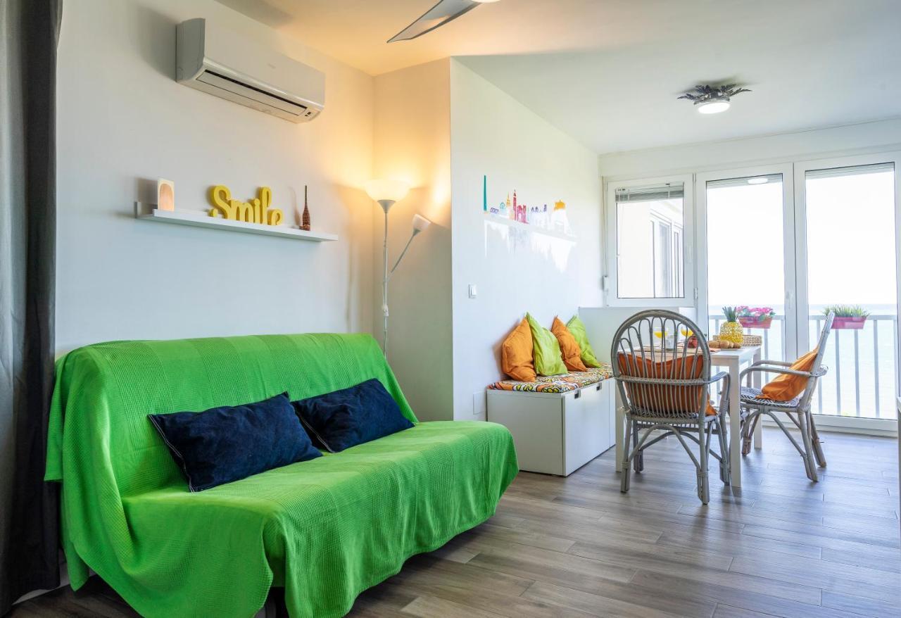 Wintowinrentals Sunny Side, Pool, Wifi & Sea View เบนาคาราเฟ ภายนอก รูปภาพ